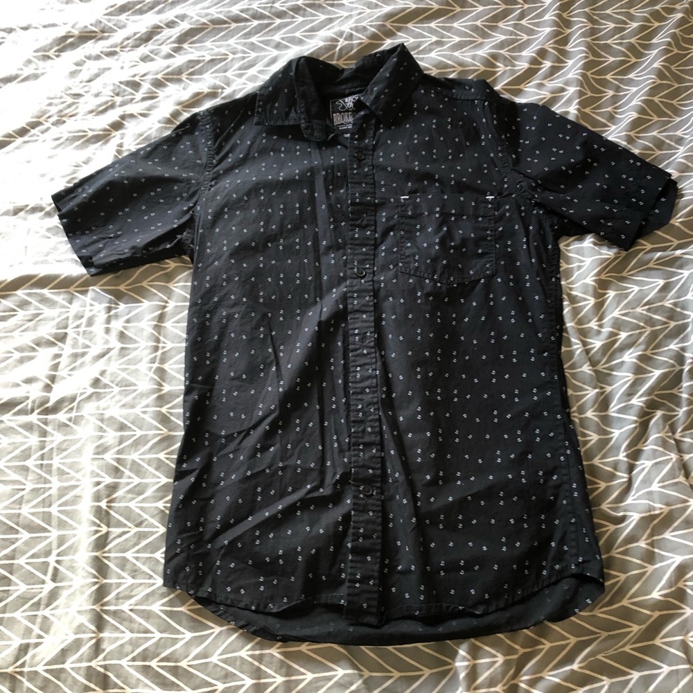 Broken threads button up shirt | Size S